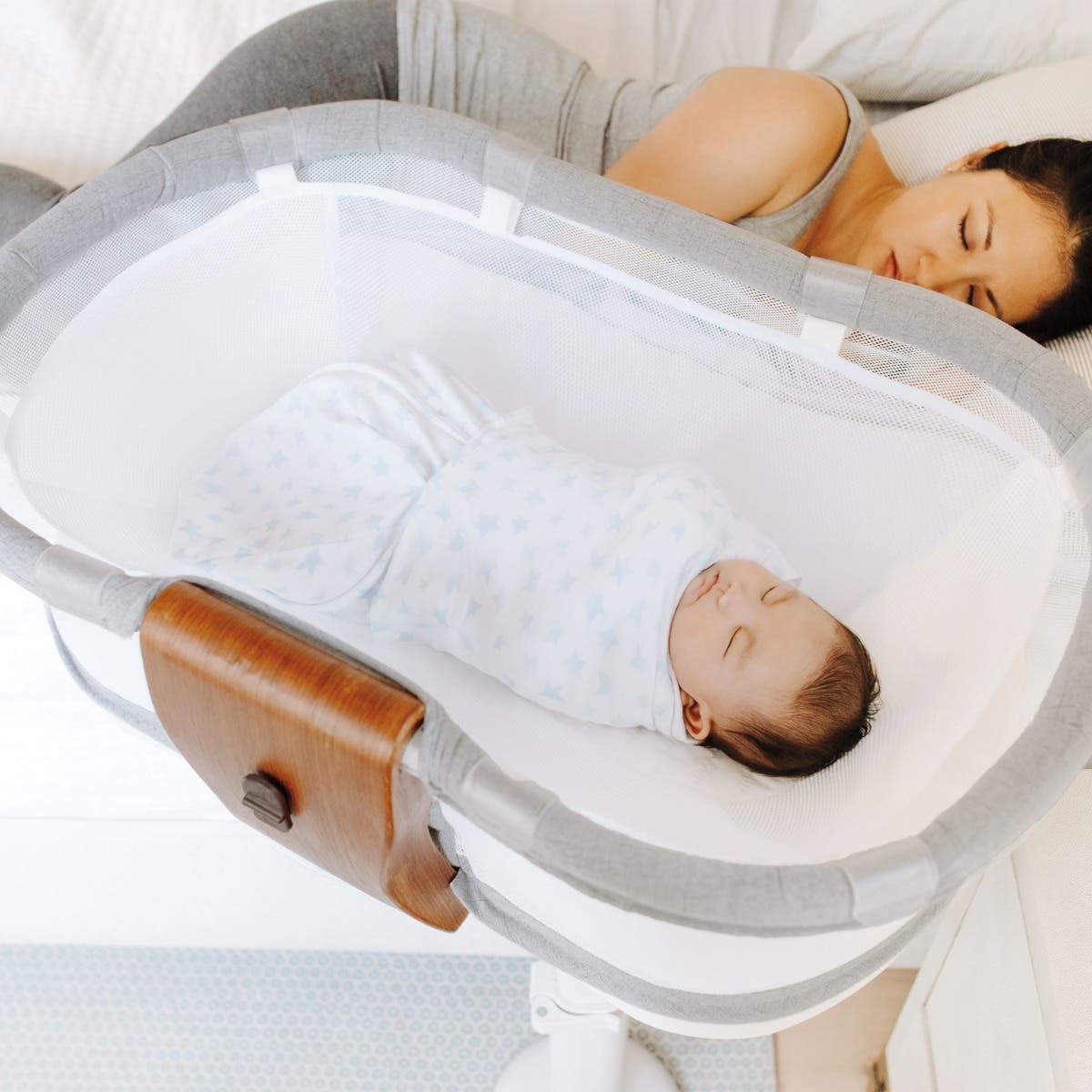 Halo Bassinest Top Rated Baby Bassinet HALO Bassinest Swivel Sleeper