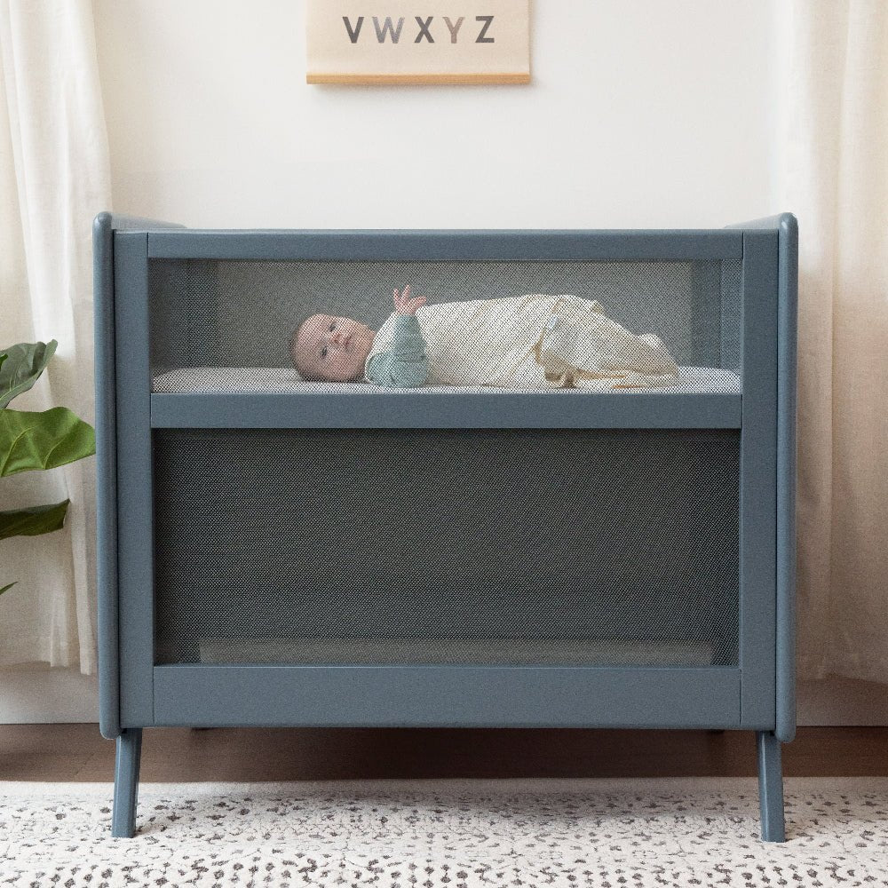 Smart Bassinet: HALO BassiNest® Connected Swivel Sleeper 3.0